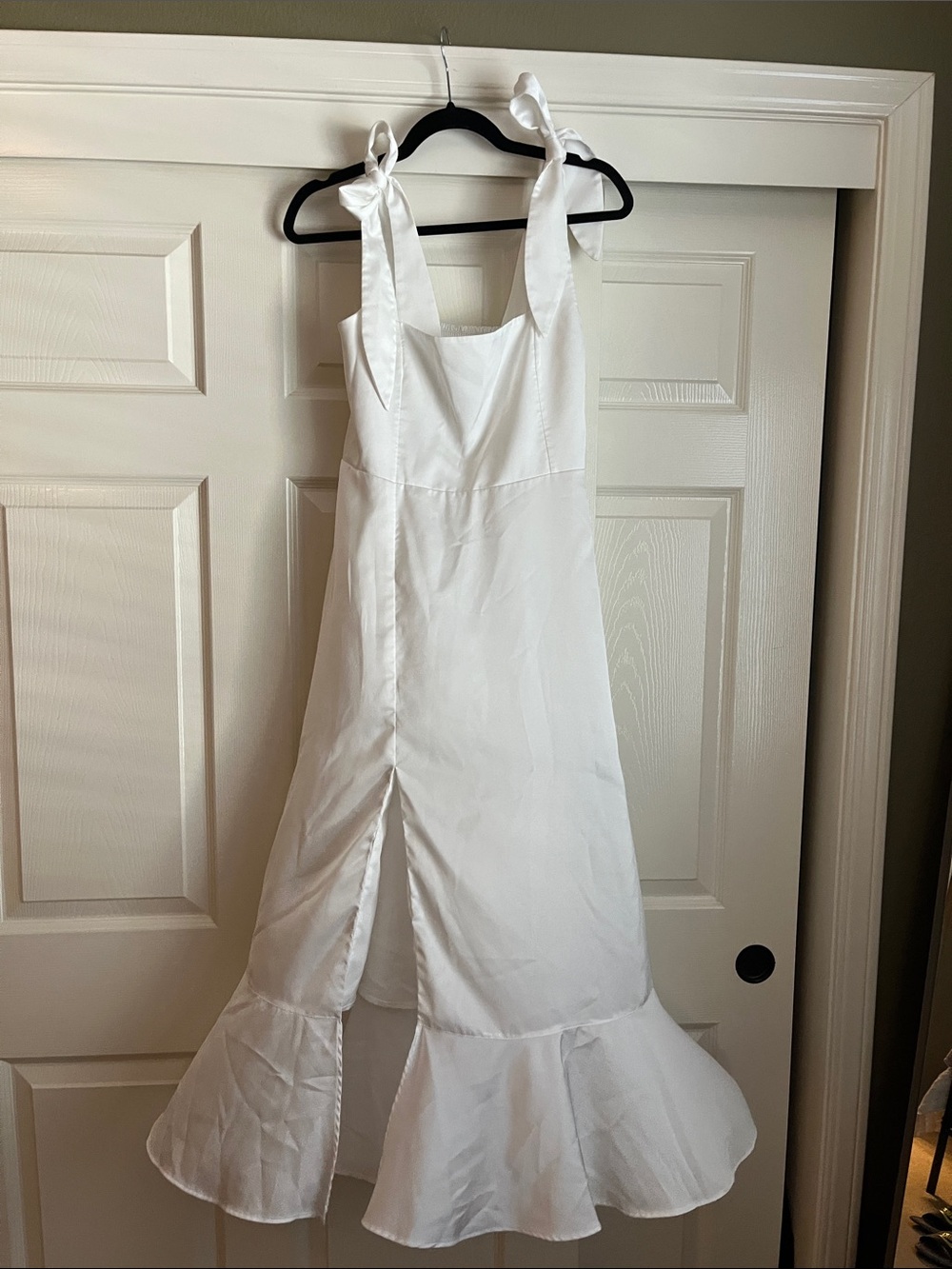 Show Me Your MuMu White Tie-Shoulder Midi Dress